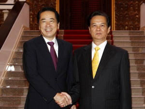 Thủ tướng Nguyễn Tấn Dũng và Thủ tướng Nhật Bản Naoto Kan. (Ảnh: TTXVN)